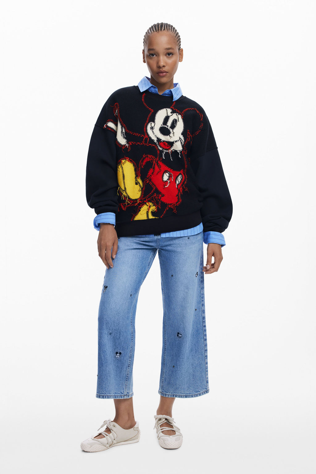 Suéter negro bordado Mickey Mouse Desigual