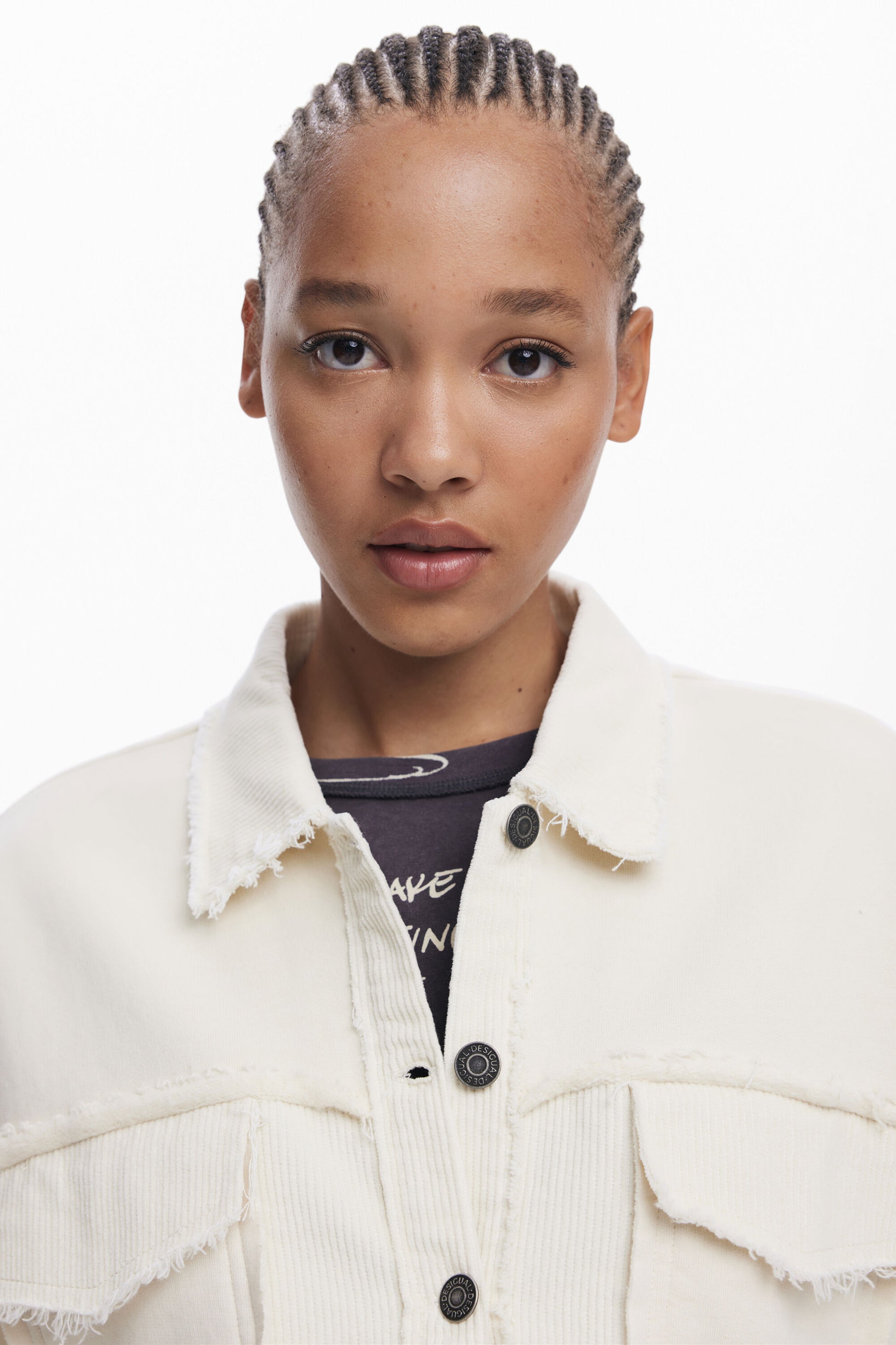 Chaqueta beige con parches