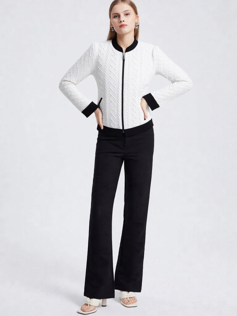 Conjunto blanco y negro con chaqueta texturizada Rosy´s Chic